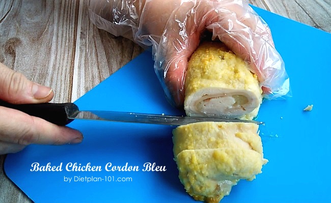 baked-chicken-cordon-bleu-cutting