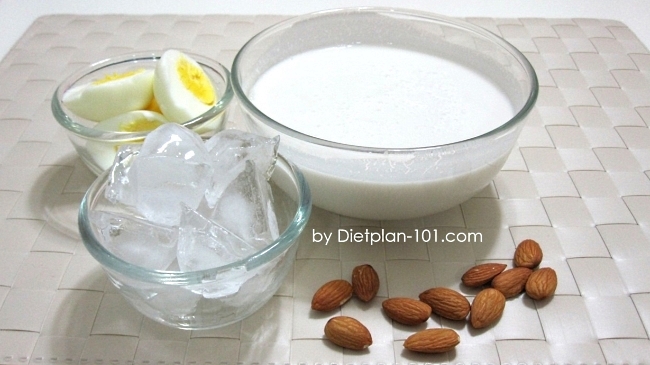 almond-milk-protein-shake-ingr