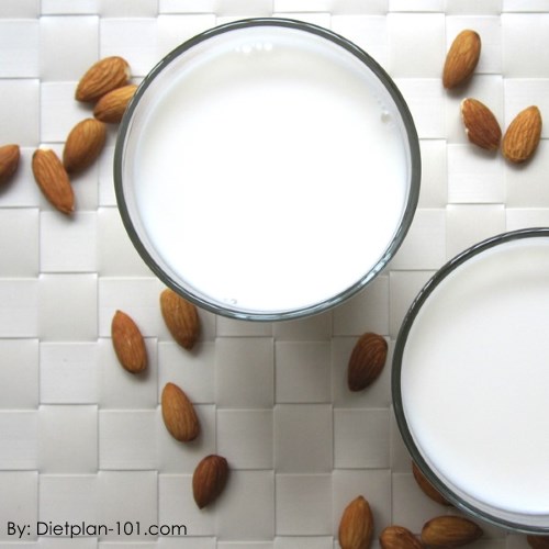 How to Make Almond Milk (Homemade Sugar-Free Almond Milk Recipe)