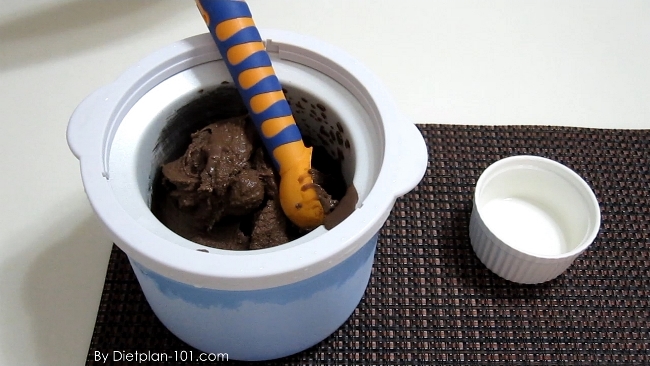 Chocolate Gelato with Ice Cream Machine