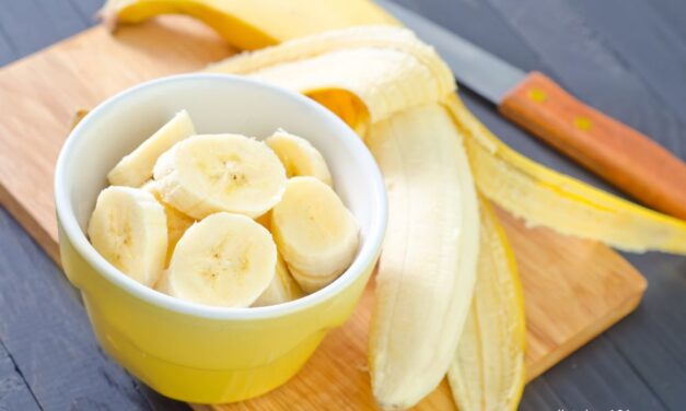 Banana Calories and Your Blood Sugar: Is This Fruit Safe for Diabetics?